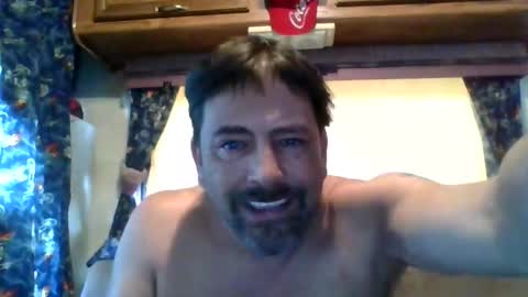 Snapshot of iwtfamilf chatting on 03/25/26, 06:14 iwtfamilf online show from 03/25/26, 06:14