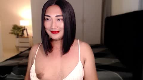 Snapshot of iya_hermosa chatting on 01/17/26, 12:43 iya_hermosa online show from 01/17/26, 12:43