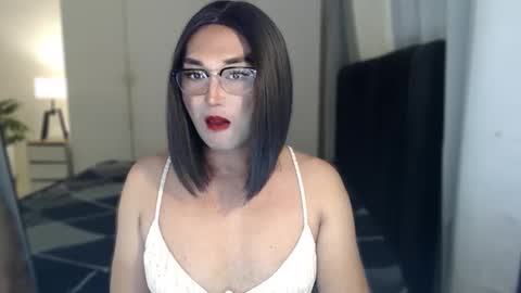 Snapshot of iya_hermosa chatting on 03/10/26, 01:05 iya_hermosa online show from 03/10/26, 01:05