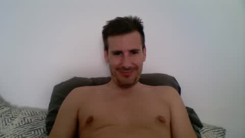 Snapshot of iyoperro chatting on 09/13/25, 08:14 Casandro online show from 09/13/25, 08:14