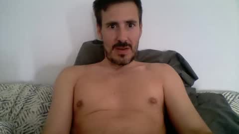 Snapshot of iyoperro chatting on 10/01/25, 11:27 Casandro online show from 10/01/25, 11:27