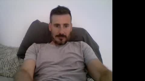 Snapshot of iyoperro chatting on 10/14/25, 11:00 Casandro online show from 10/14/25, 11:00