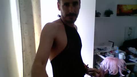 Snapshot of iyoperro chatting on 05/16/26, 10:47 Casandro online show from 05/16/26, 10:47