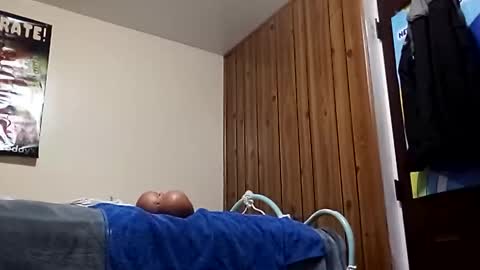 Snapshot of iyzyoatnzmlz chatting on 11/28/25, 11:18 iyzyoatnzmlz online show from 11/28/25, 11:18