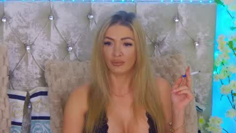 Snapshot of izabellle02 chatting on 05/26/26, 03:13 Izabella online show from 05/26/26, 03:13