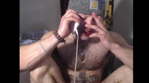 Snapshot of izak144 chatting on 02/18/25, 09:31 izak144 online show from 02/18/25, 09:31