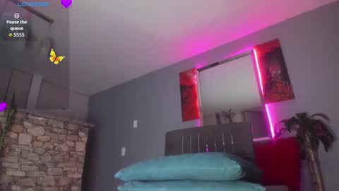 izamar online show from 09/12/25, 01:17