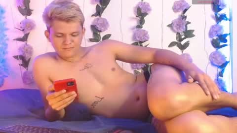 Snapshot of izan_02 chatting on 03/14/26, 07:08 izan online show from 03/14/26, 07:08