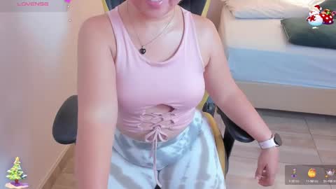 Iza online show from 12/22/24, 12:17