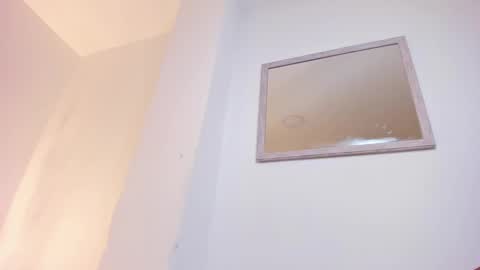 Iza online show from 01/25/25, 05:18