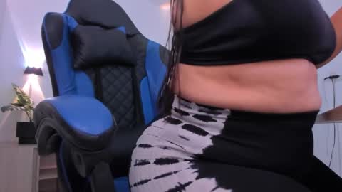 Iza online show from 12/03/25, 12:36