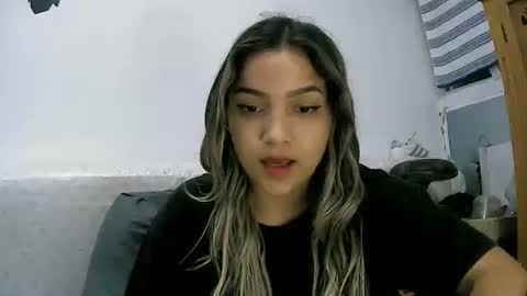 Snapshot of izzy_32 chatting on 04/04/26, 02:10 izzy_32 online show from 04/04/26, 02:10