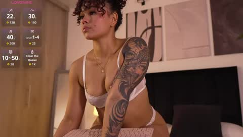 Izzy vega  online show from 04/28/26, 02:27