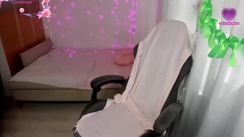 Snapshot of izzyholly chatting on 05/02/26, 02:00 K A T E I have great pvt hot shows with dildos shows in pantyhose I love to squirt fabulously online show from 05/02/26, 02:00