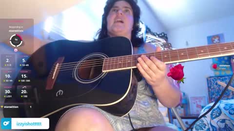 Snapshot of izzyishottttt chatting on 02/16/26, 10:28 izzyishottttt online show from 02/16/26, 10:28