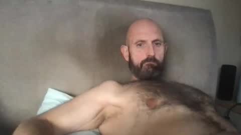 Snapshot of izzysboytoy1 chatting on 11/28/25, 03:25 izzysboytoy1 online show from 11/28/25, 03:25