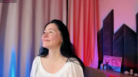 Izzy online show from 06/02/26, 06:10