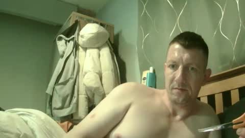 Snapshot of j281133 chatting on 03/05/25, 02:03 Big 8 online show from 03/05/25, 02:03