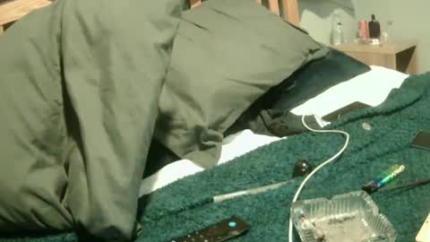 Snapshot of j281133 chatting on 03/05/25, 08:53 Big 8 online show from 03/05/25, 08:53