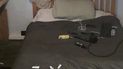 Snapshot of j281133 chatting on 09/10/25, 11:32 Big 8 online show from 09/10/25, 11:32