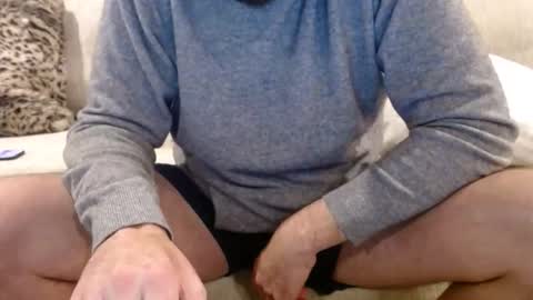 Snapshot of j335129 chatting on 12/20/25, 12:56 James online show from 12/20/25, 12:56