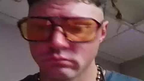 Snapshot of j3usix chatting on 01/06/26, 01:53 wonderbread online show from 01/06/26, 01:53