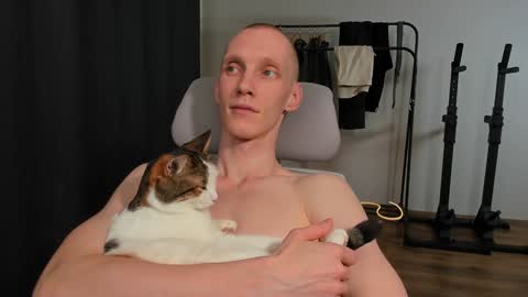 Snapshot of j_akira13 chatting on 01/20/25, 05:15 Danny online show from 01/20/25, 05:15