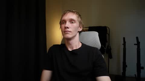 Snapshot of j_akira13 chatting on 09/12/25, 09:20 Danny online show from 09/12/25, 09:20