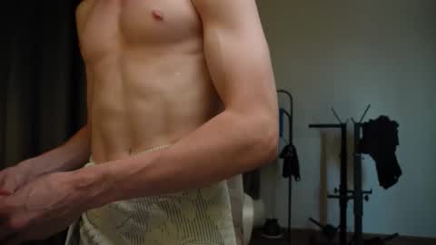 Snapshot of j_akira13 chatting on 09/23/25, 08:17 Danny online show from 09/23/25, 08:17