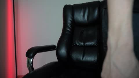 Snapshot of j_akira13 chatting on 10/07/25, 09:50 Danny online show from 10/07/25, 09:50