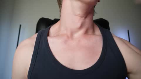 Snapshot of j_akira13 chatting on 10/15/25, 12:27 Danny online show from 10/15/25, 12:27