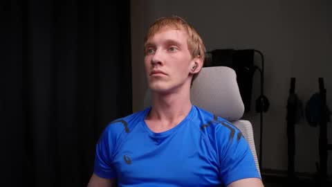 Snapshot of j_akira13 chatting on 11/06/25, 10:05 Danny online show from 11/06/25, 10:05