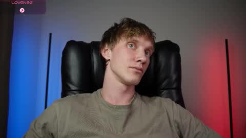 Snapshot of j_akira13 chatting on 12/01/25, 12:10 Danny online show from 12/01/25, 12:10