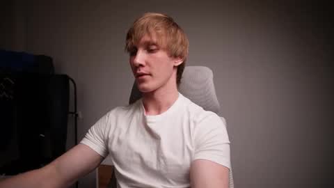 Snapshot of j_akira13 chatting on 01/08/26, 05:21 Danny online show from 01/08/26, 05:21