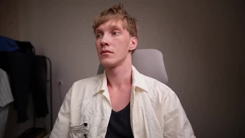 Snapshot of j_akira13 chatting on 02/14/26, 08:00 Danny online show from 02/14/26, 08:00