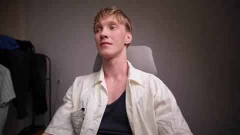 Snapshot of j_akira13 chatting on 02/14/26, 08:05 Danny online show from 02/14/26, 08:05