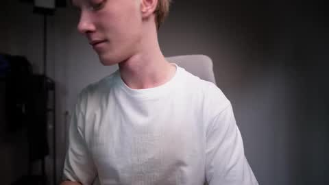 Snapshot of j_akira13 chatting on 02/16/26, 06:53 Danny online show from 02/16/26, 06:53