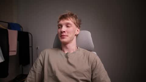 Snapshot of j_akira13 chatting on 02/19/26, 06:53 Danny online show from 02/19/26, 06:53