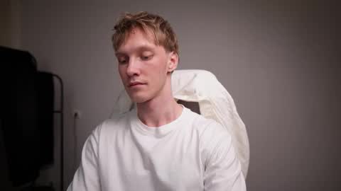 Snapshot of j_akira13 chatting on 02/25/26, 02:37 Danny online show from 02/25/26, 02:37