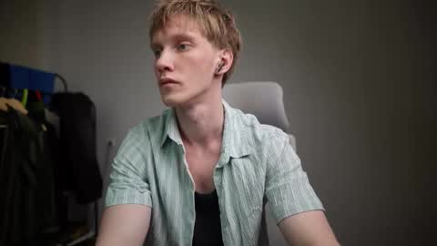 Snapshot of j_akira13 chatting on 03/03/26, 09:26 Danny online show from 03/03/26, 09:26