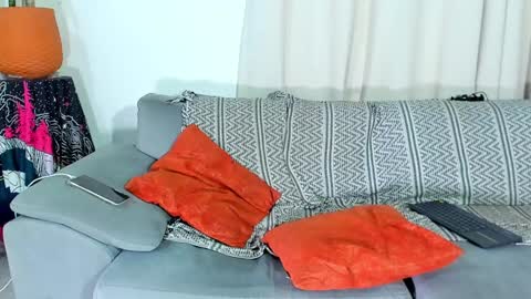 Calix  Independient model Insta and twt Calixsnake online show from 12/03/24, 05:31