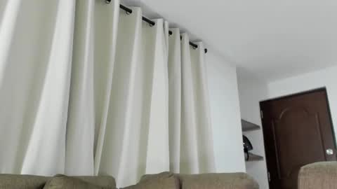 Calix  Independient model Insta and twt Calixsnake online show from 02/13/25, 05:37