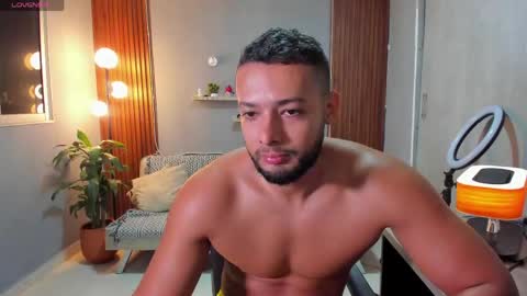 Snapshot of j_calix chatting on 04/22/26, 12:35 Calix Independient model Insta and twt Calixsnake online show from 04/22/26, 12:35
