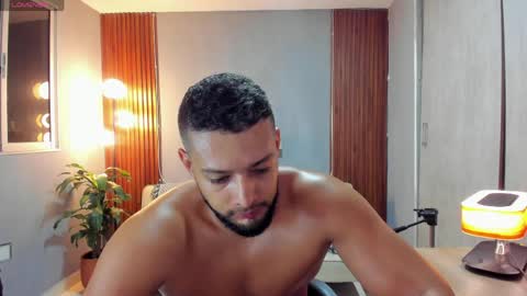 Snapshot of j_calix chatting on 05/08/26, 01:33 Calix Independient model Insta and twt Calixsnake online show from 05/08/26, 01:33