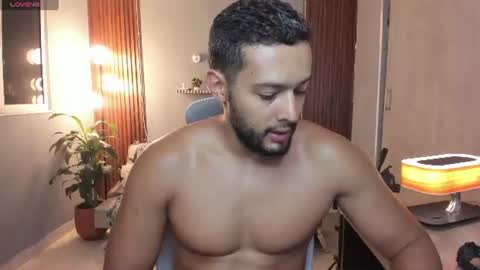 Snapshot of j_calix chatting on 07/01/26, 01:40 Calix Independient model Insta and twt Calixsnake online show from 07/01/26, 01:40