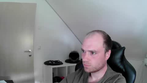 here4y online show from 05/16/26, 02:16