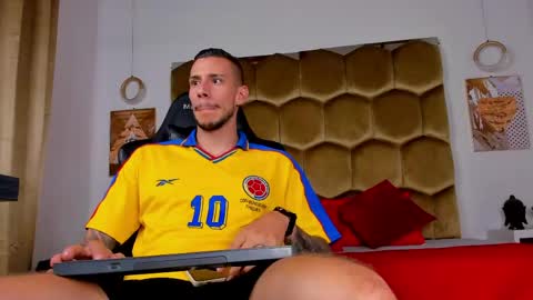 J King online show from 06/01/26, 09:27