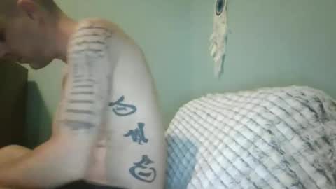 Snapshot of j_lion85 chatting on 11/23/25, 10:15 j_lion85 online show from 11/23/25, 10:15