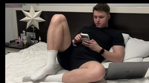 j_lyle_x online show from 05/06/26, 07:08