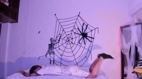 j_martony online show from 10/22/25, 12:05